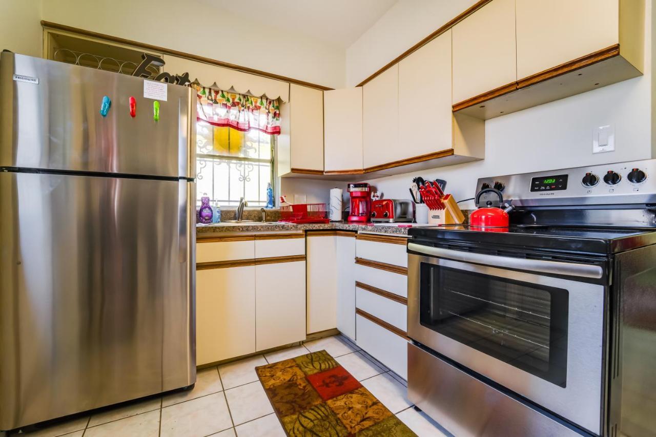 Beach Chairs, Good Kitchen, Strong Wifi On 14Th Ave Fort Lauderdale Exterior photo